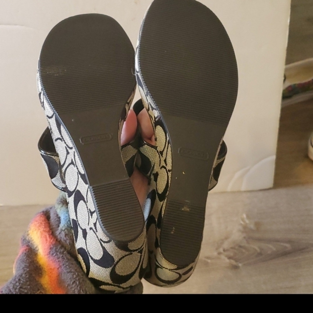 Coach slipper excellent condition